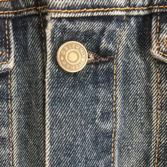 GRLFRND CARA Denim Jacket Raw Hem Distressed Wash - Picture 4 of 7